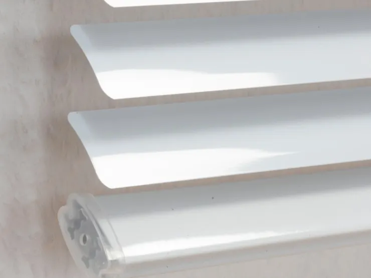 Aluminium Jalousie Burgos 140 cm x 160 cm* Regal Weiß