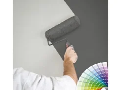 Bricoflor Weiße Strukturtapete Schlicht Einfarbige Vliestapete mit Vinyl Struktur Effekt überstreichbar Helle Uni Tapete zum überstreichen für Diele
