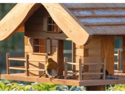 Dobar Vogelfutterhaus Almhütte mit Futtersilo 66 cm x 66 cm x 136,5 cm Braun
