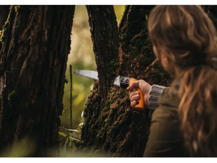 Fiskars Ast-, Hand- und Baumsäge mit feststehendem Blatt SW 84