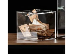 HMF 46919 Acryl Spendenbox Schloss 15 x 15 x 15 cm DIN A6 Transparent