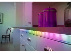 LEDVANCE LED-Streifen Neon Flex USB mit Fernbedienung 4 W RGB 210 cm* Vitrinen