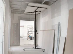 rikta Plattenhebelift 155 bis 300 cm, max. Breite 260 cm mit Feststellbremse